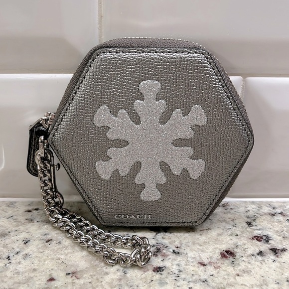 Coach Snowflake Coin Case Wristlet NWT - Picture 1 of 10